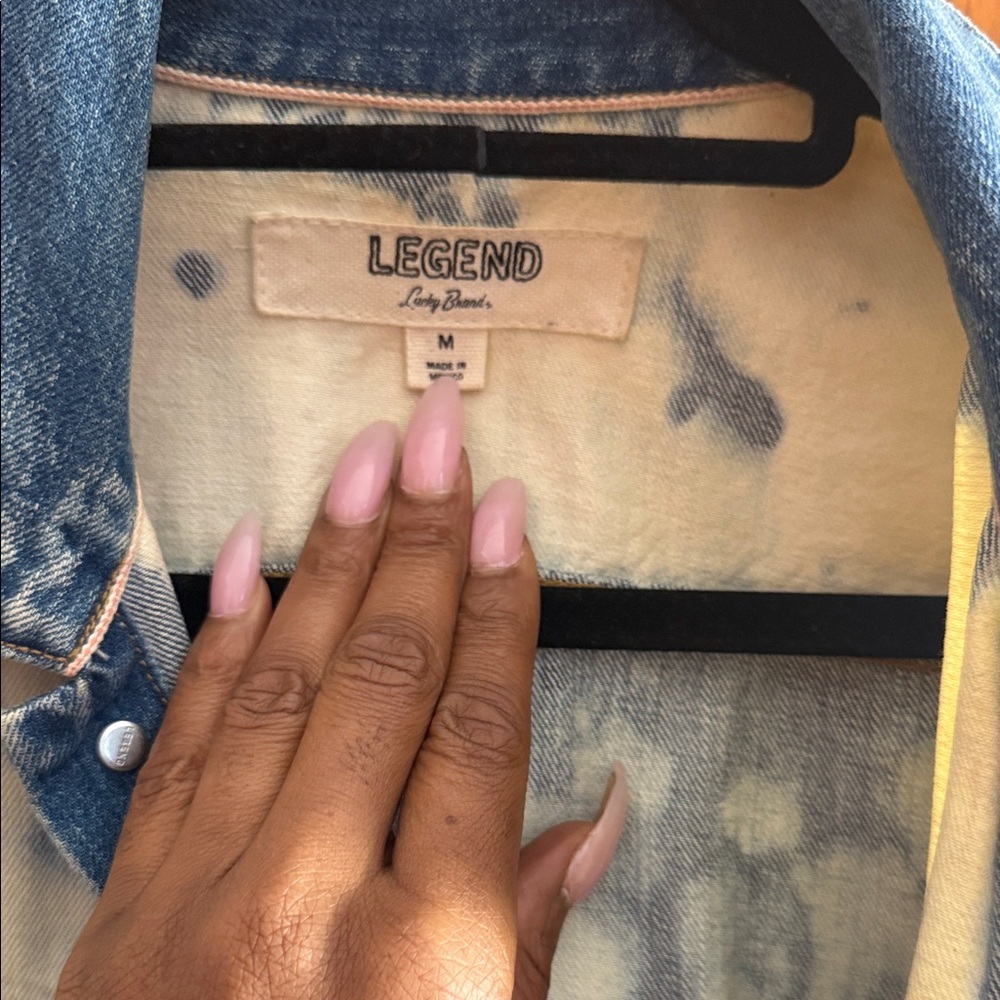 Lucky Brand Vintage Bleached Style Jean Jacket - Picture 2 of 9
